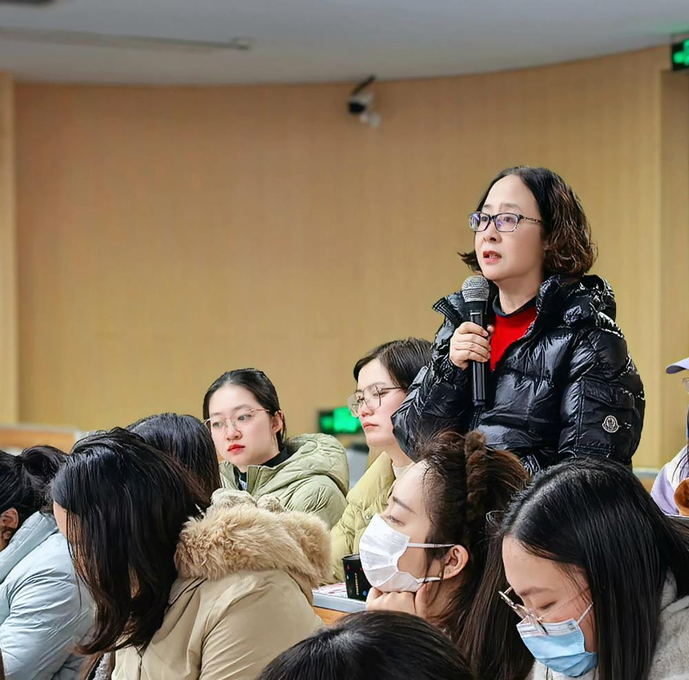 cbdd1de2a2a44647a6ec3f1e6574f553.jpg