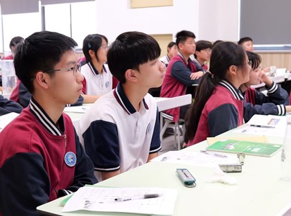教学评共生，素养向未来——西附初中承办园区“‘教-学-评’一体化课堂实践探索”专题活动