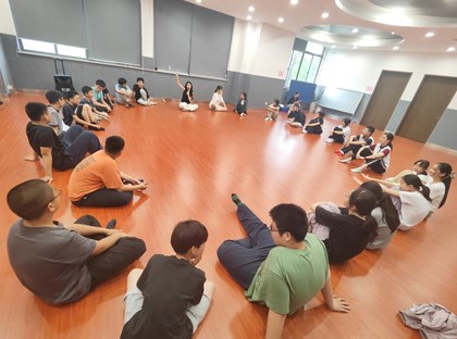 “心”随舞动，让情绪变轻盈 ——西附初中“525我爱我”心理健康月舞动疗愈团辅