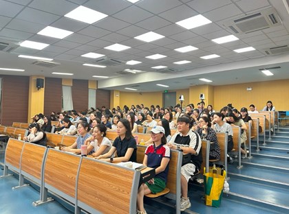 以戏启智育素养 以美润心促成长 ——苏州工业园区中小学戏剧教育专题培训活动纪实